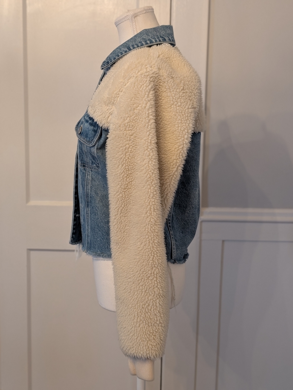 Abercrombie & Fitch Denim & Cream Sherpa Jacket - Women - Picture 4 of 4
